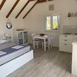 Сasa de vacaciones House Little Flower 1 *