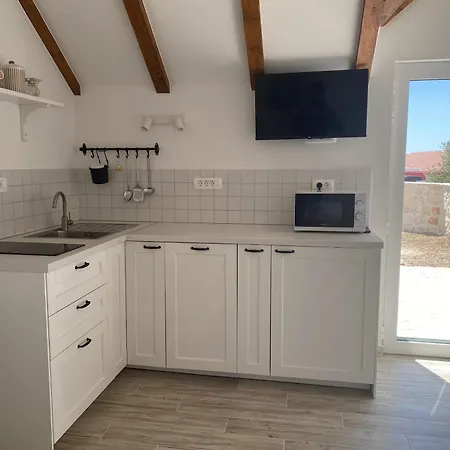 Дом отдыха House Little Flower 1