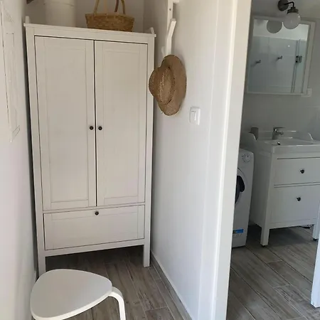 House Little Flower 1 Дом отдыха Трогир