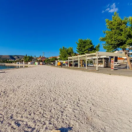 Дом отдыха House Little Flower 1 Трогир