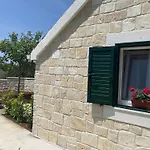 House Little Flower 1 Trogir