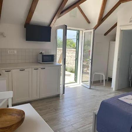 House Little Flower 1