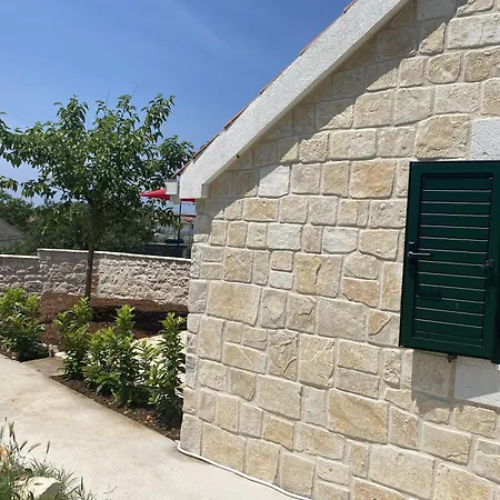 House Little Flower 1 *