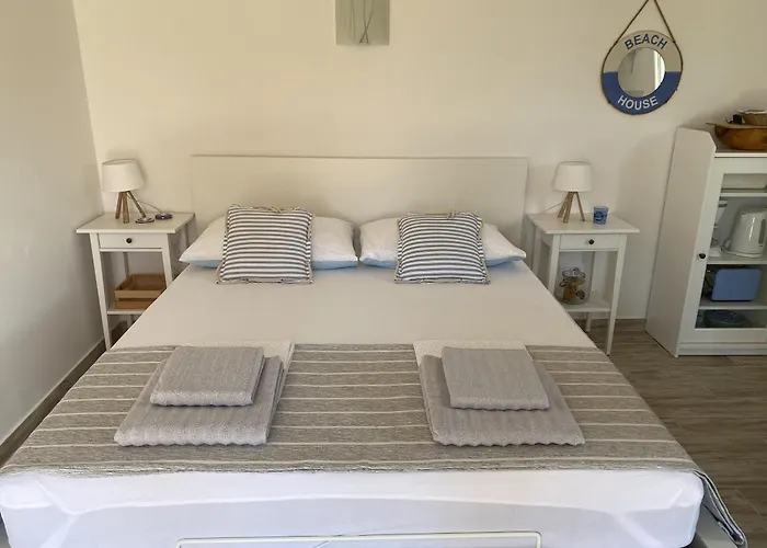 Hébergement de vacances House Little Flower 1 *