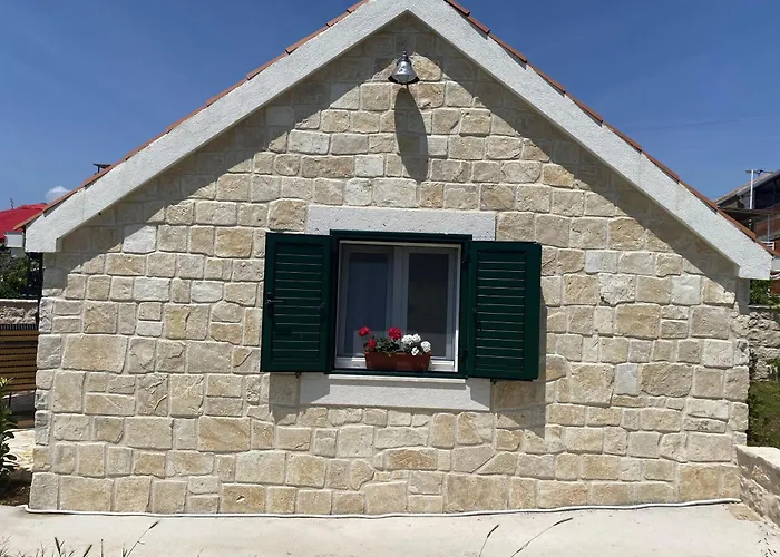 House Little Flower 1 *