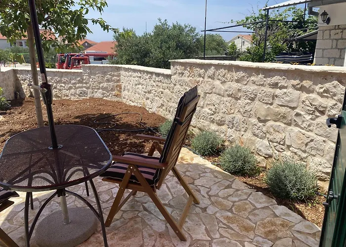 Vakantiehuis House Little Flower 1 *